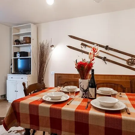 Appartement Mcx Vacation -maison Dedde, Alpine Duplex In Valtournenche, Just 3 Minutes From The Lifts And 200 M From The Town Centre *