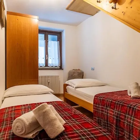 Mcx Vacation -maison Dedde, Alpine Duplex In Valtournenche, Just 3 Minutes From The Lifts And 200 M From The Town Centre * Valtournenche
