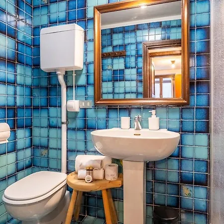 Appartement Mcx Vacation -maison Dedde, Alpine Duplex In Valtournenche, Just 3 Minutes From The Lifts And 200 M From The Town Centre