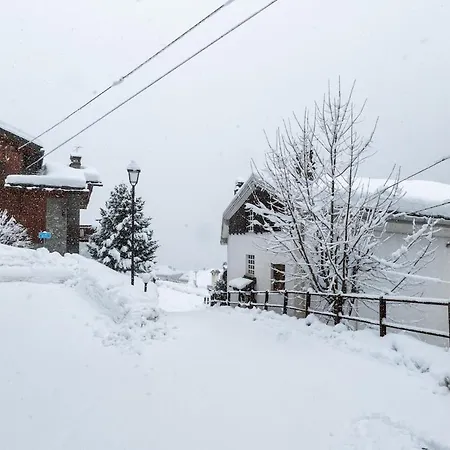 Mcx Vacation -maison Dedde, Alpine Duplex In Valtournenche, Just 3 Minutes From The Lifts And 200 M From The Town Centre